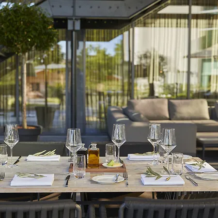 Hotell Infinity & Conference Munich 4*