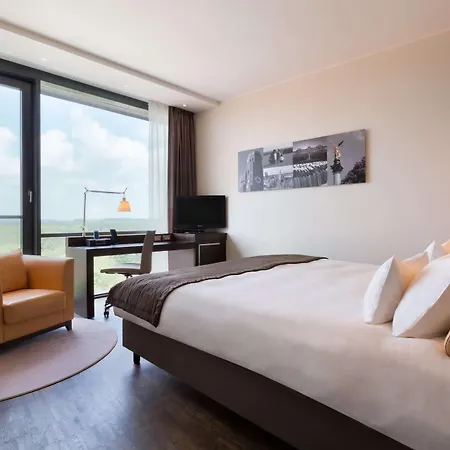 Infinity & Conference Munich 4*