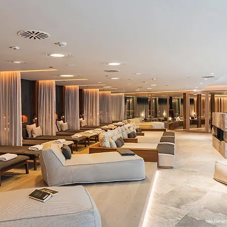 Infinity & Conference Munich 4*