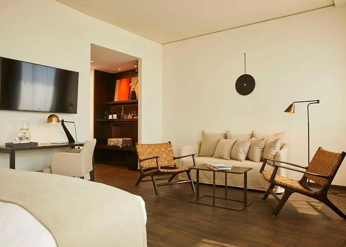 Hotel Infinity & Conference Munich 4*