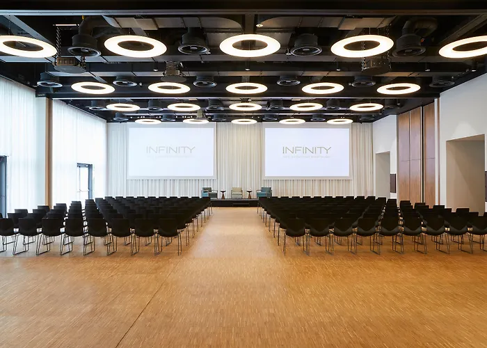 Hotel Infinity & Conference Munich 4*